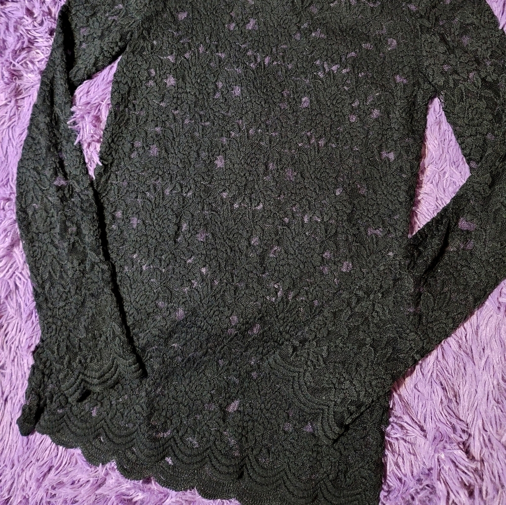 Forever 21 black lace knit stretch top size large